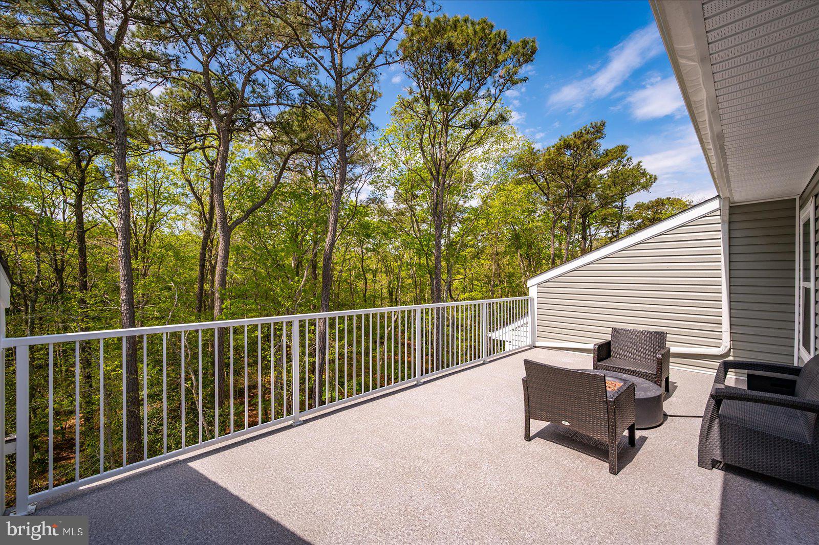 SEA OAKS VILLAGE - Residential