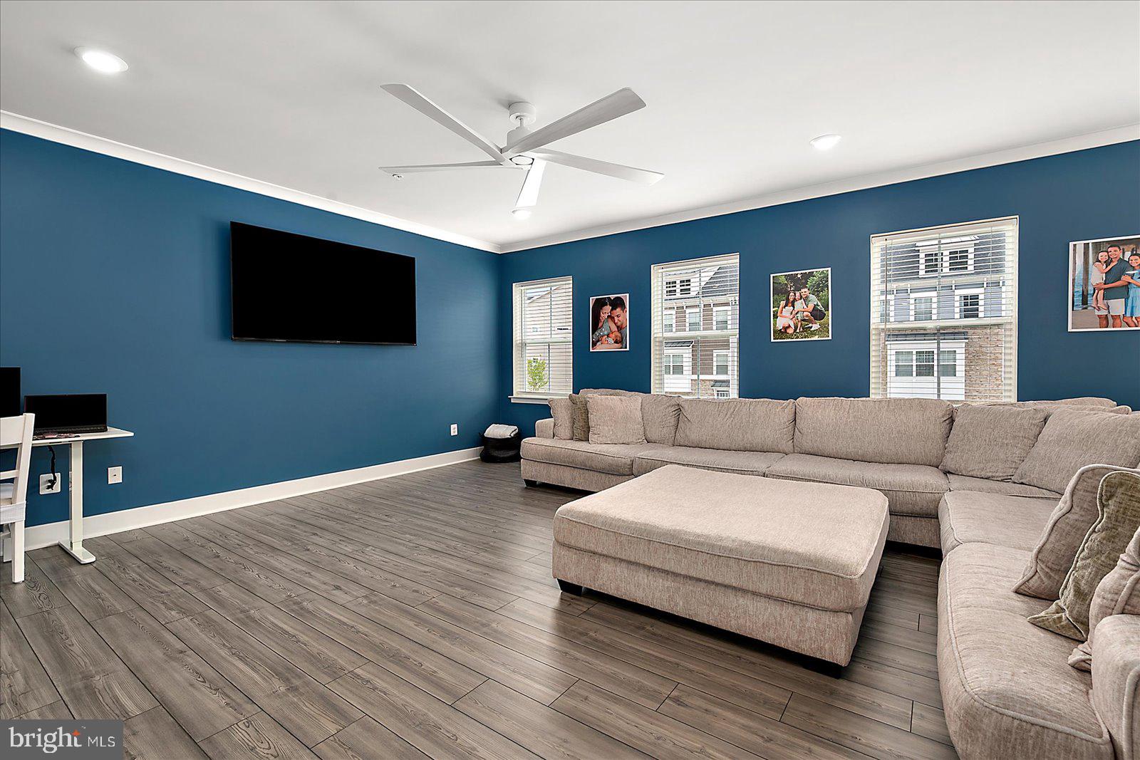 SEA OAKS VILLAGE - Residential