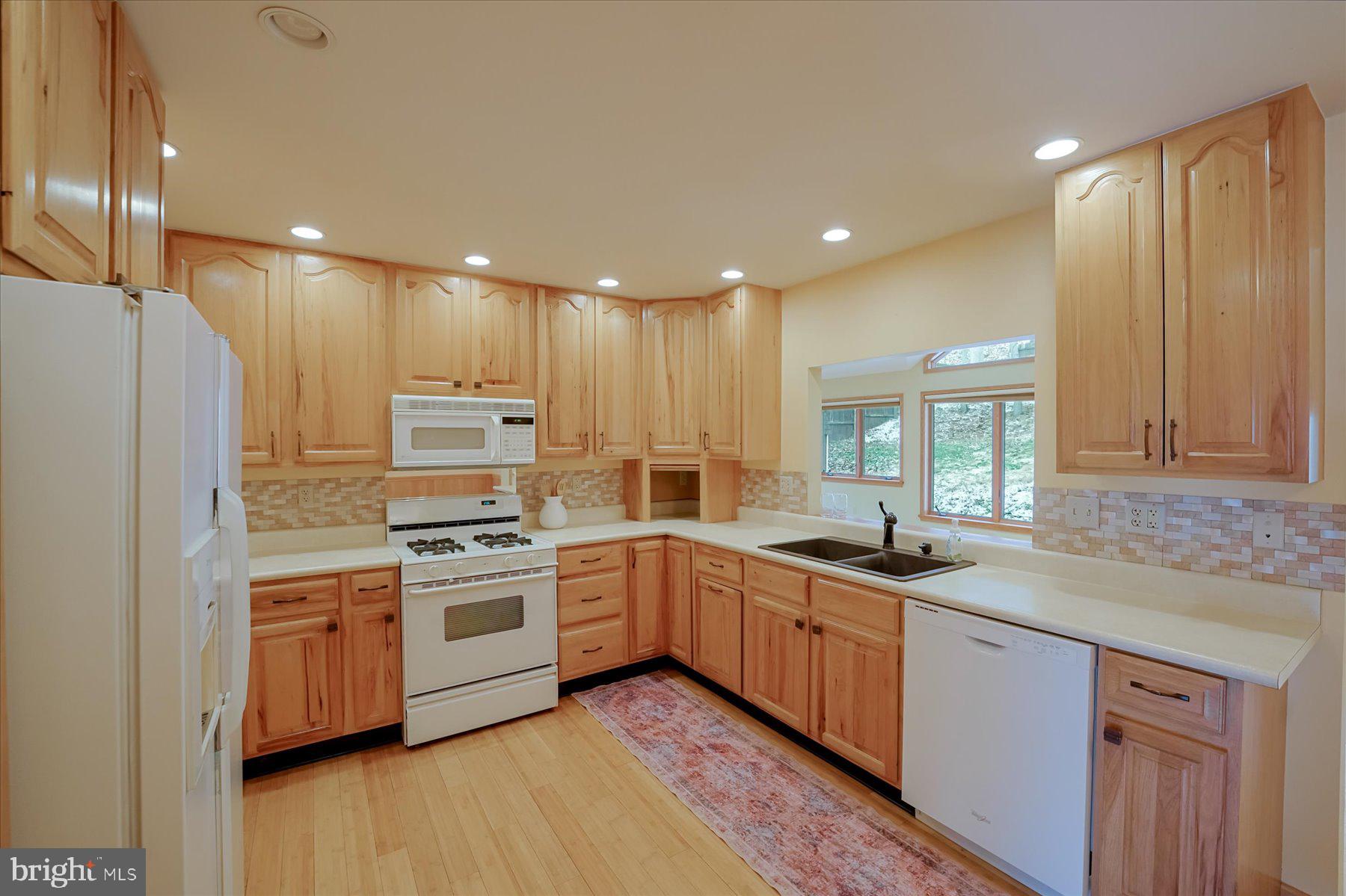 PARK FOREST VILLAGE - Residential