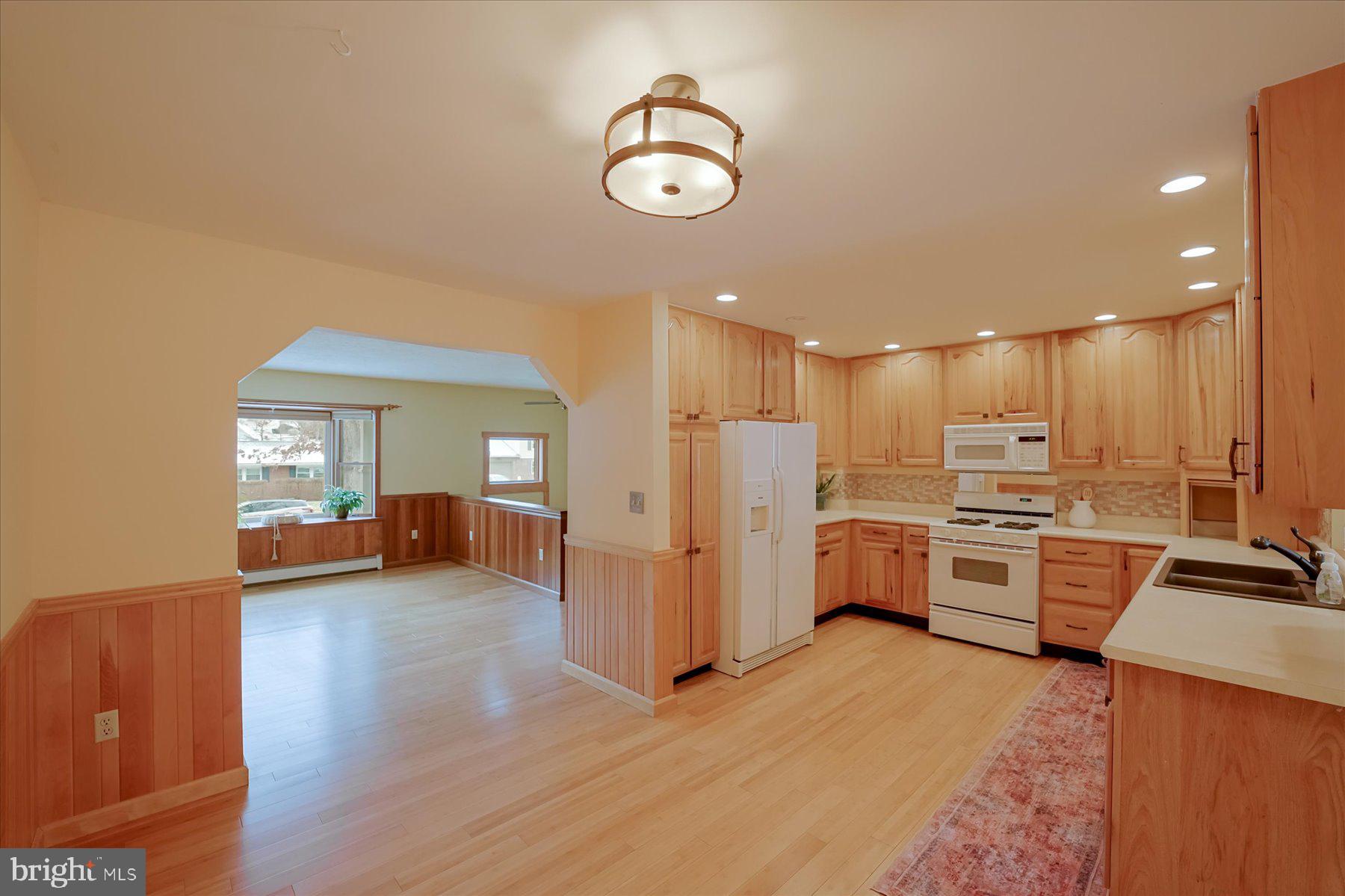 PARK FOREST VILLAGE - Residential