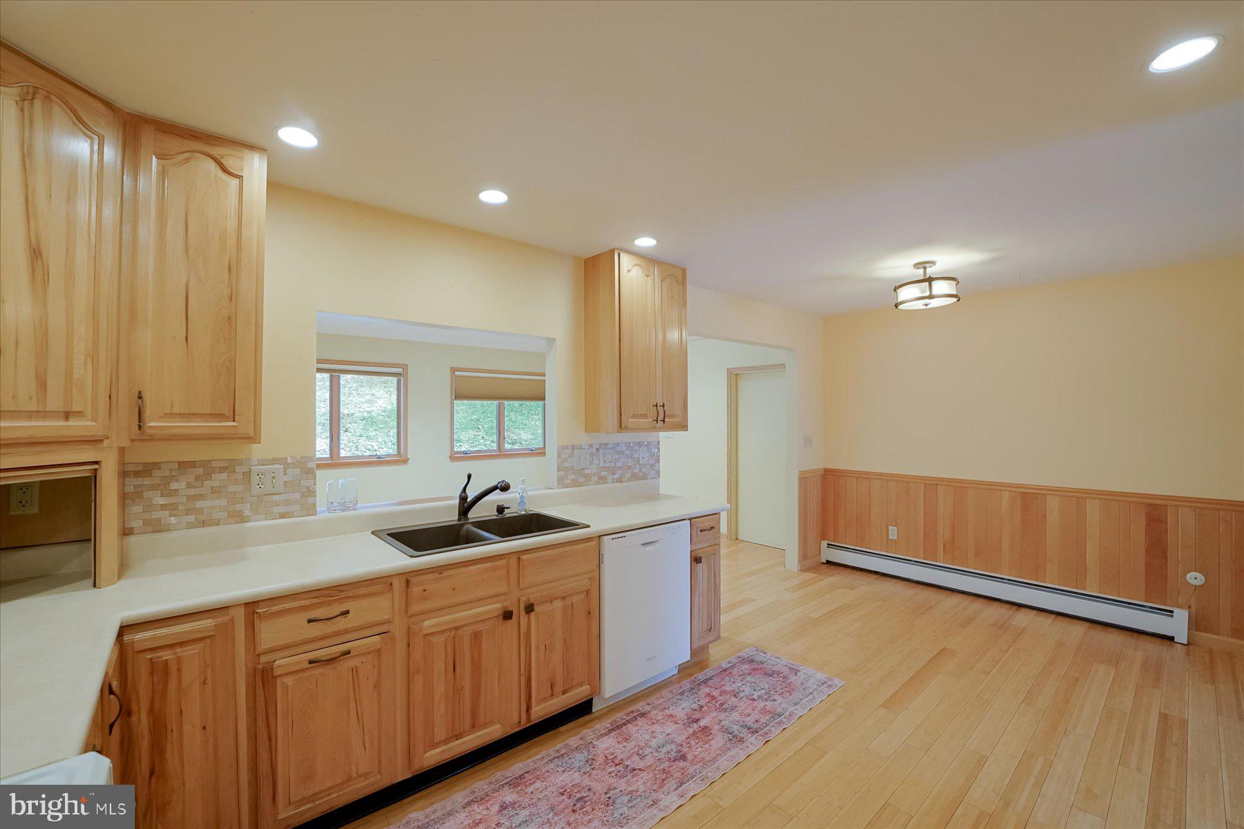 PARK FOREST VILLAGE - Residential