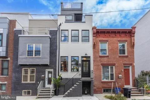 1233 N Myrtlewood Street, Philadelphia, PA 19121 - #: PAPH2400882