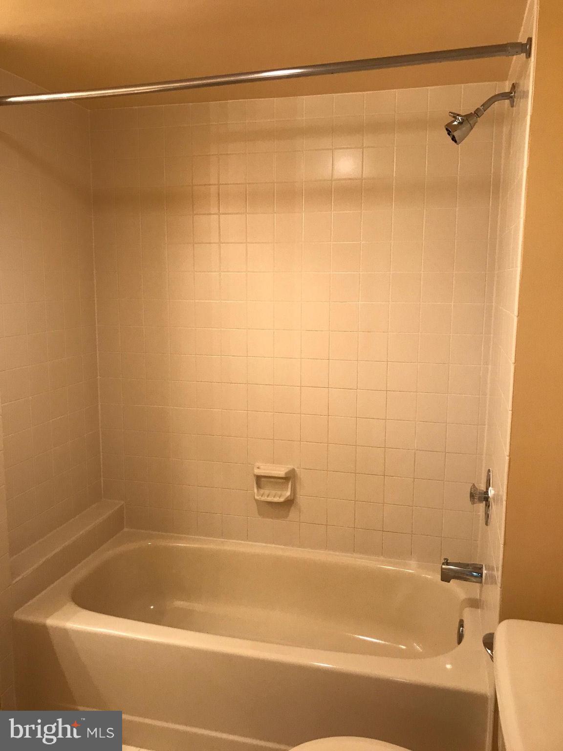 ASTORIA CONDOMINIUM - Residential Lease