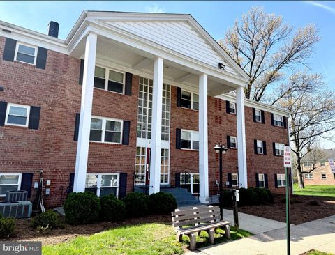 120 WASHINGTON STREET 8 NE 9 LEESBURG VA 20176