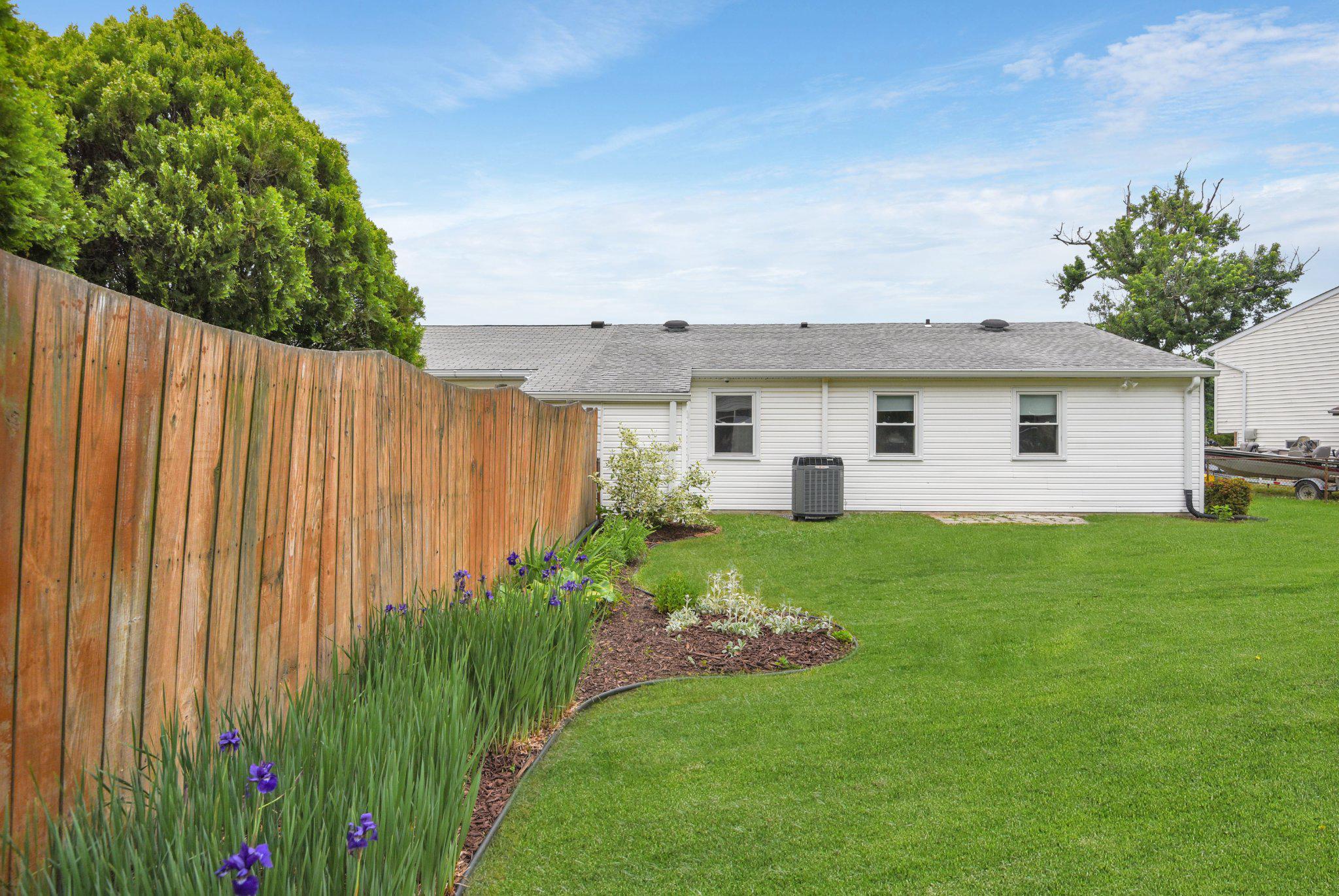 QUEENS PARK - Residential