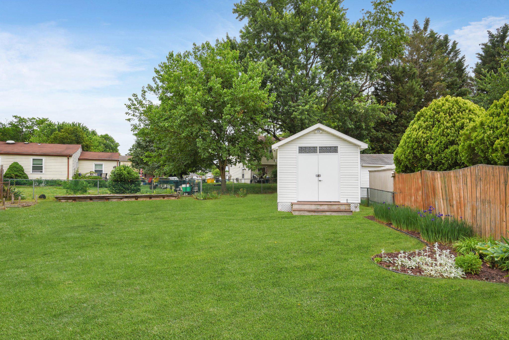 QUEENS PARK - Residential