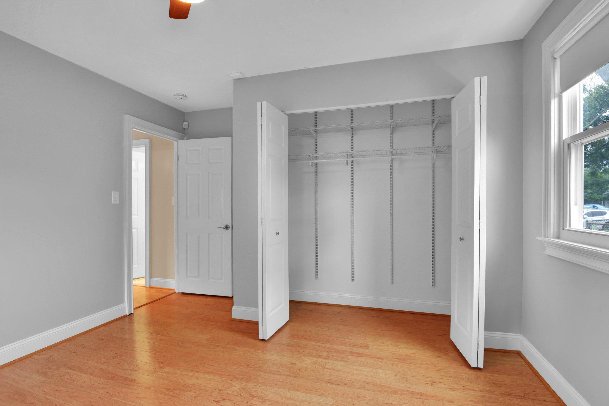 QUEENS PARK - Residential