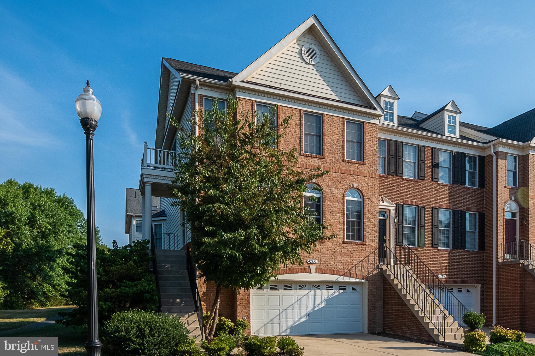 SOUTH RIDING - Residential Lease