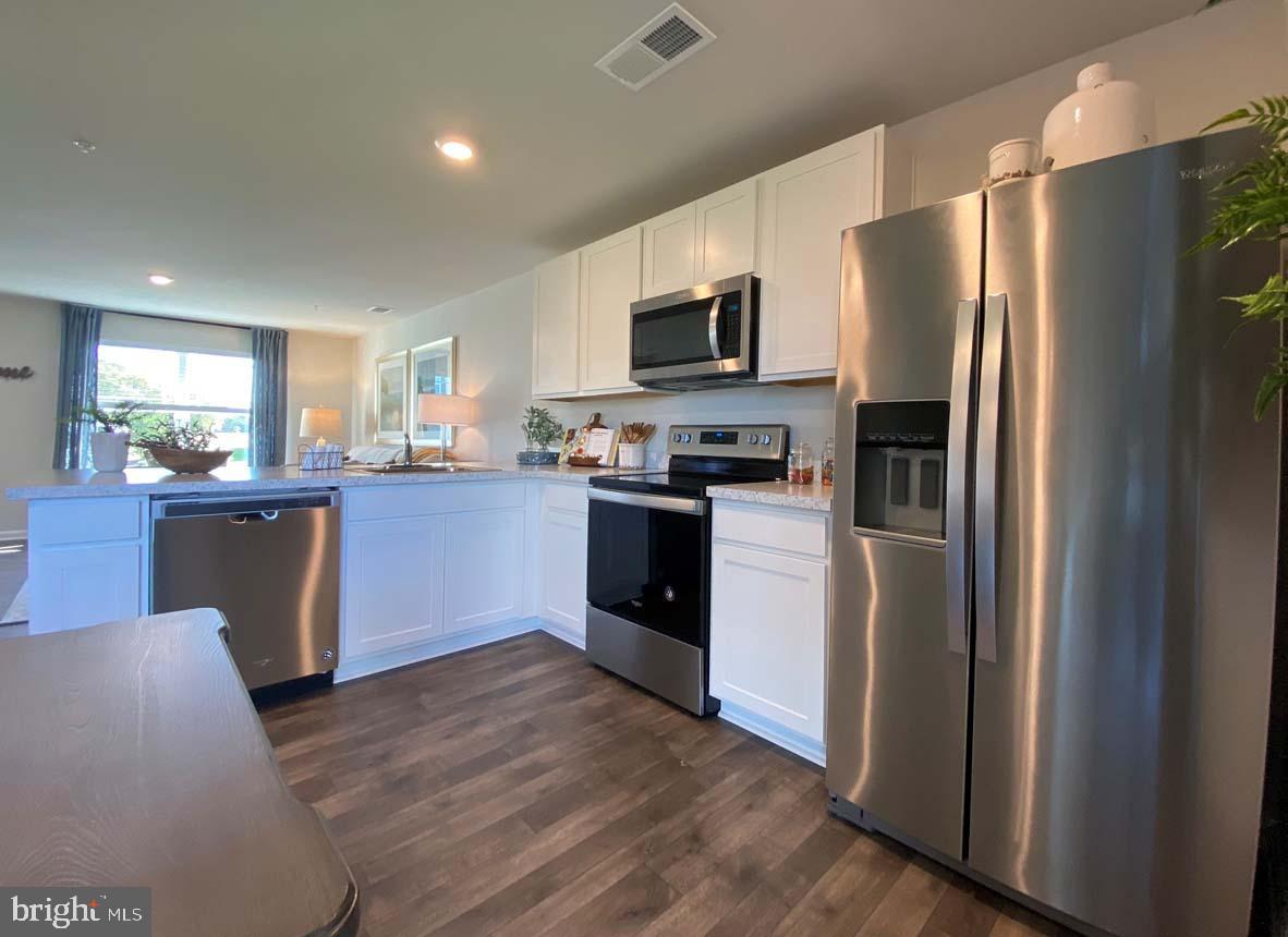 BLACKWATER LANDING - Residential