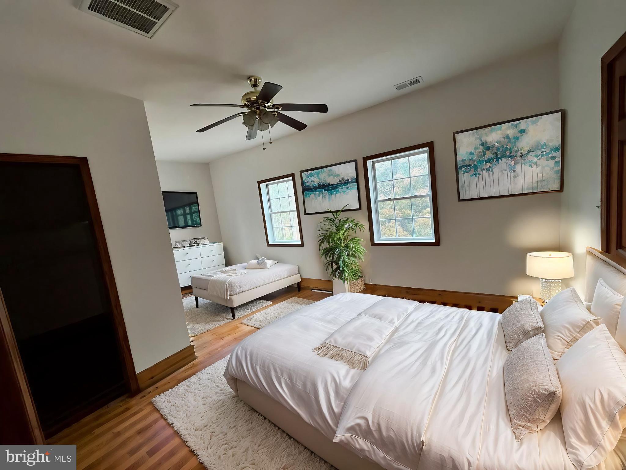 2815 BASS COURT