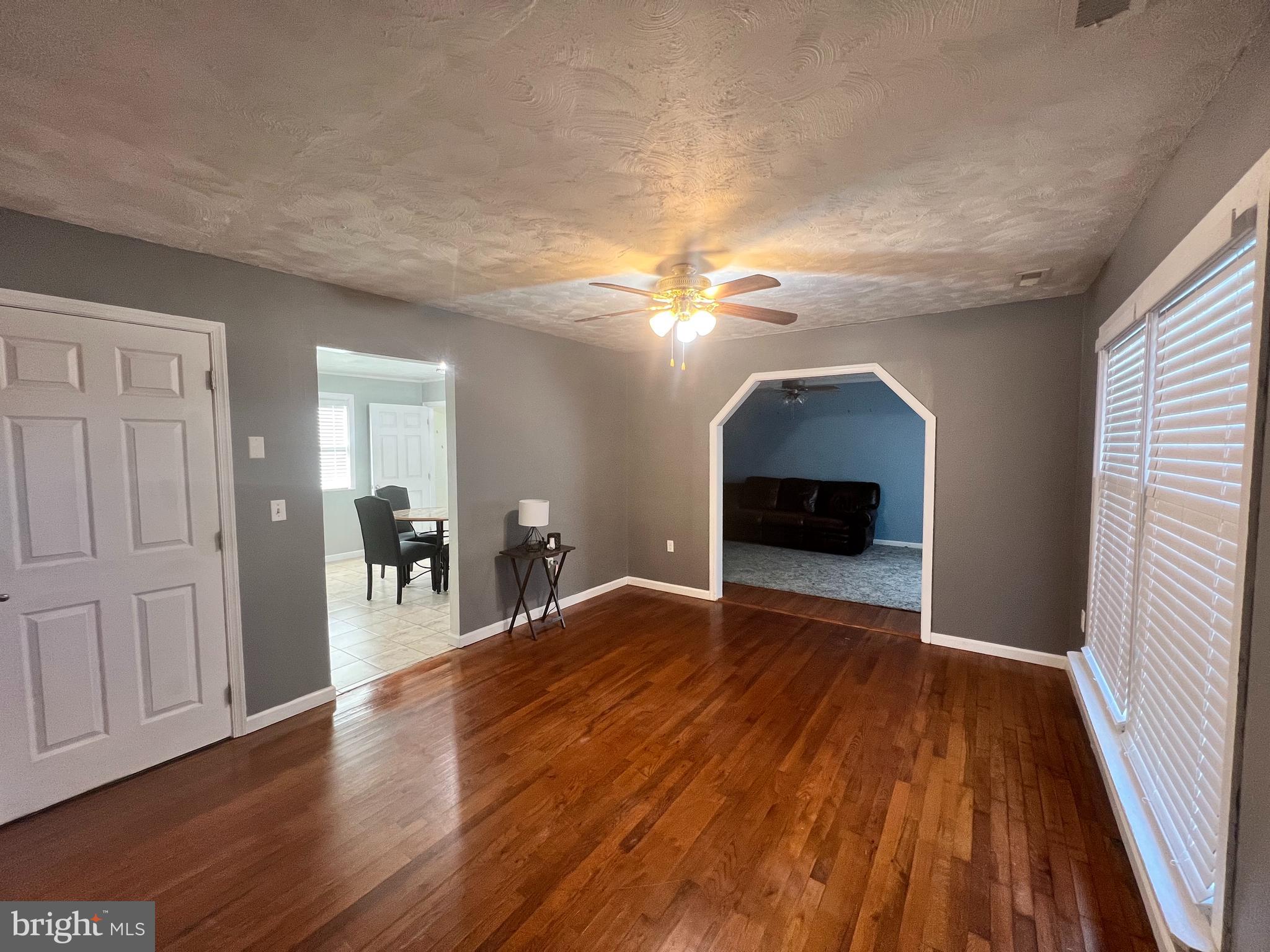 ORCHARD HILLS - Residential Lease