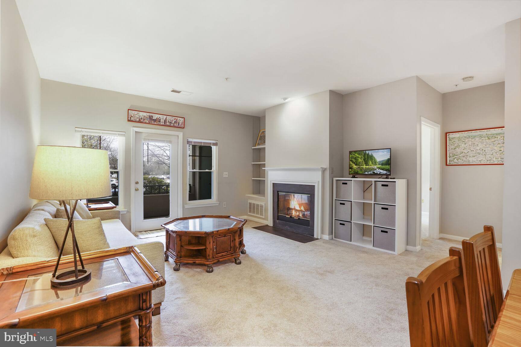 OAK PARK CONDO - Residential