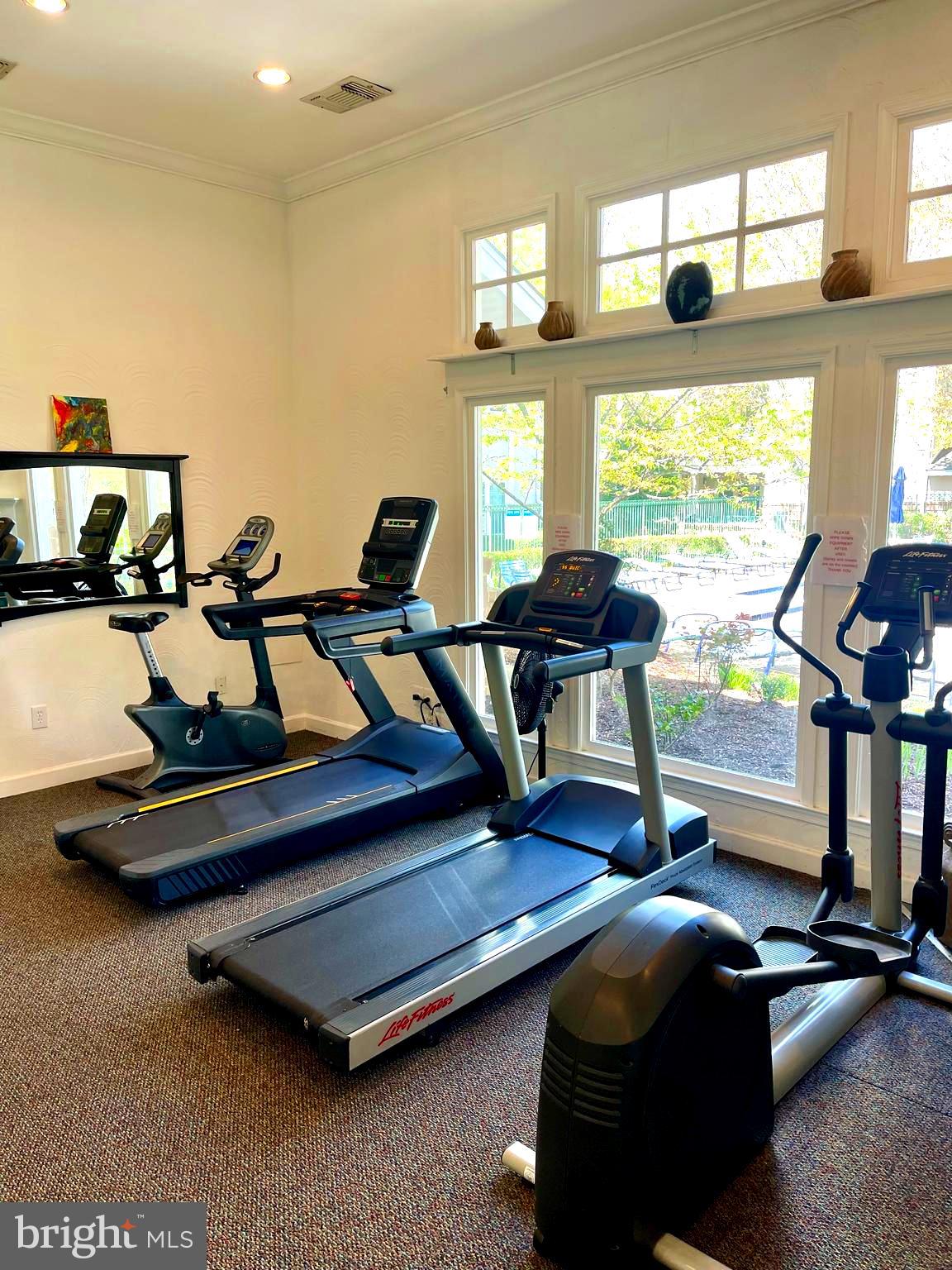 OAK PARK CONDO - Residential