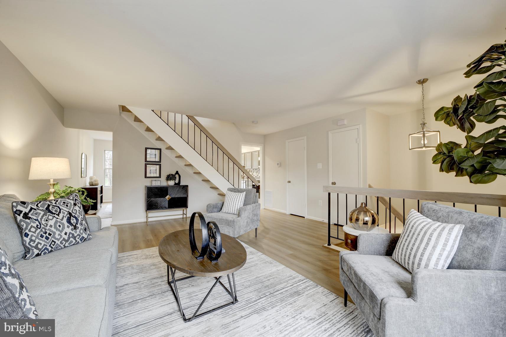 10320 CASTLEHEDGE TERRACE