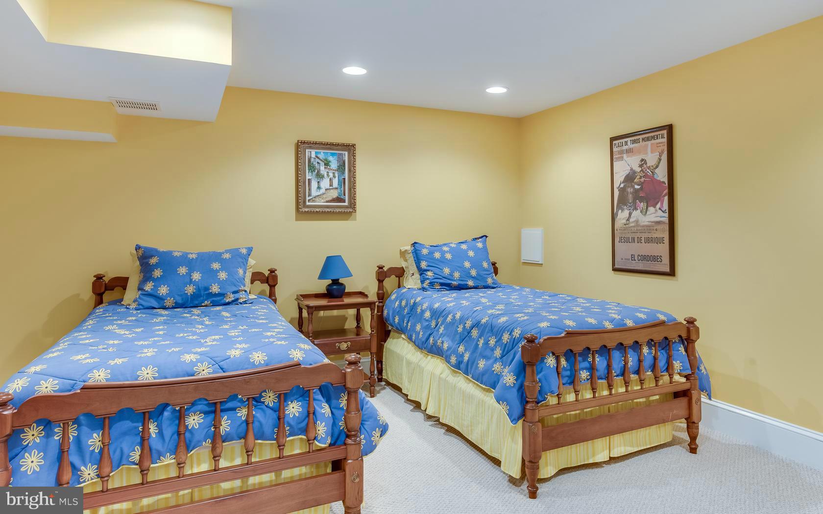 ROUND BAY - Residential