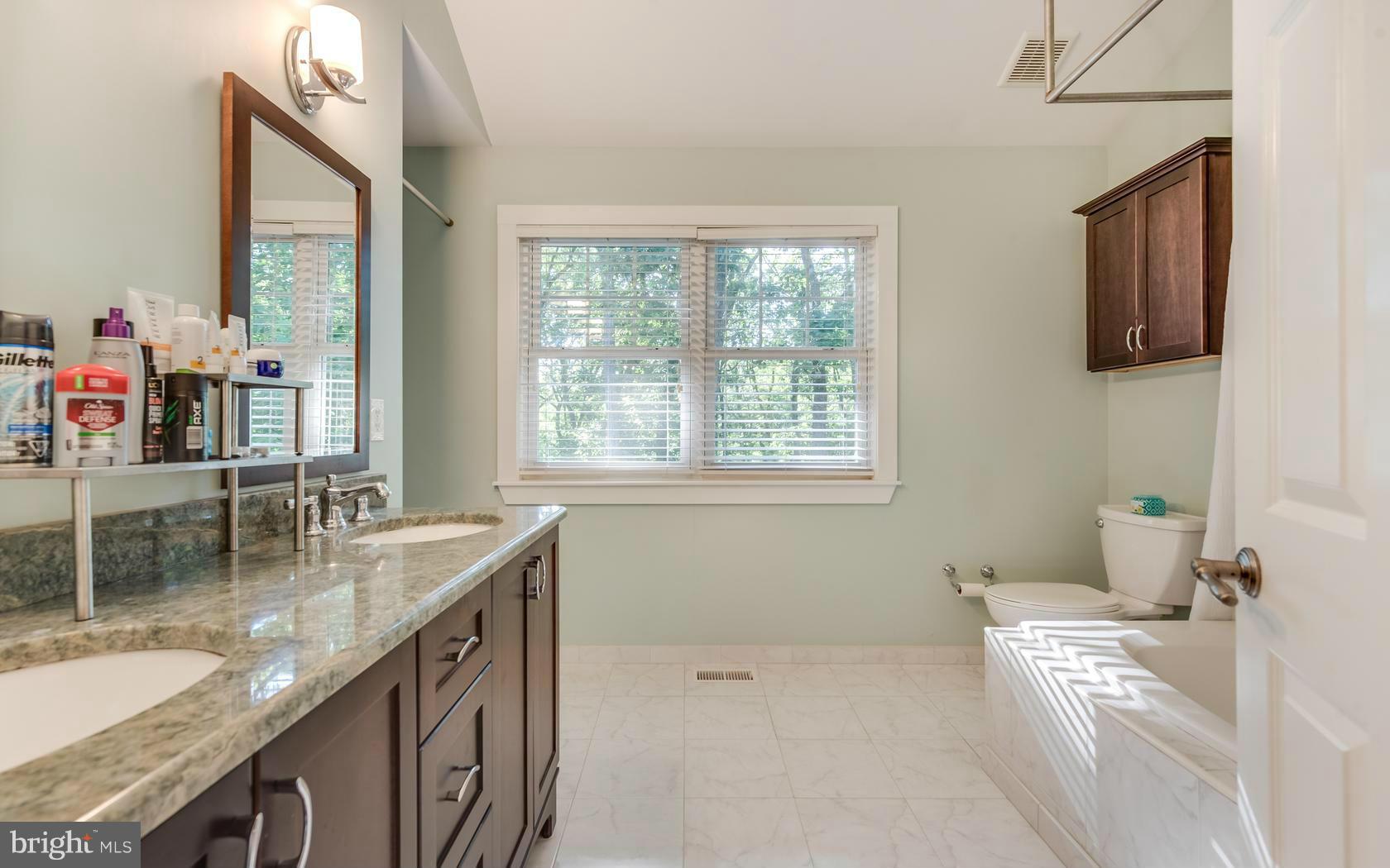 ROUND BAY - Residential