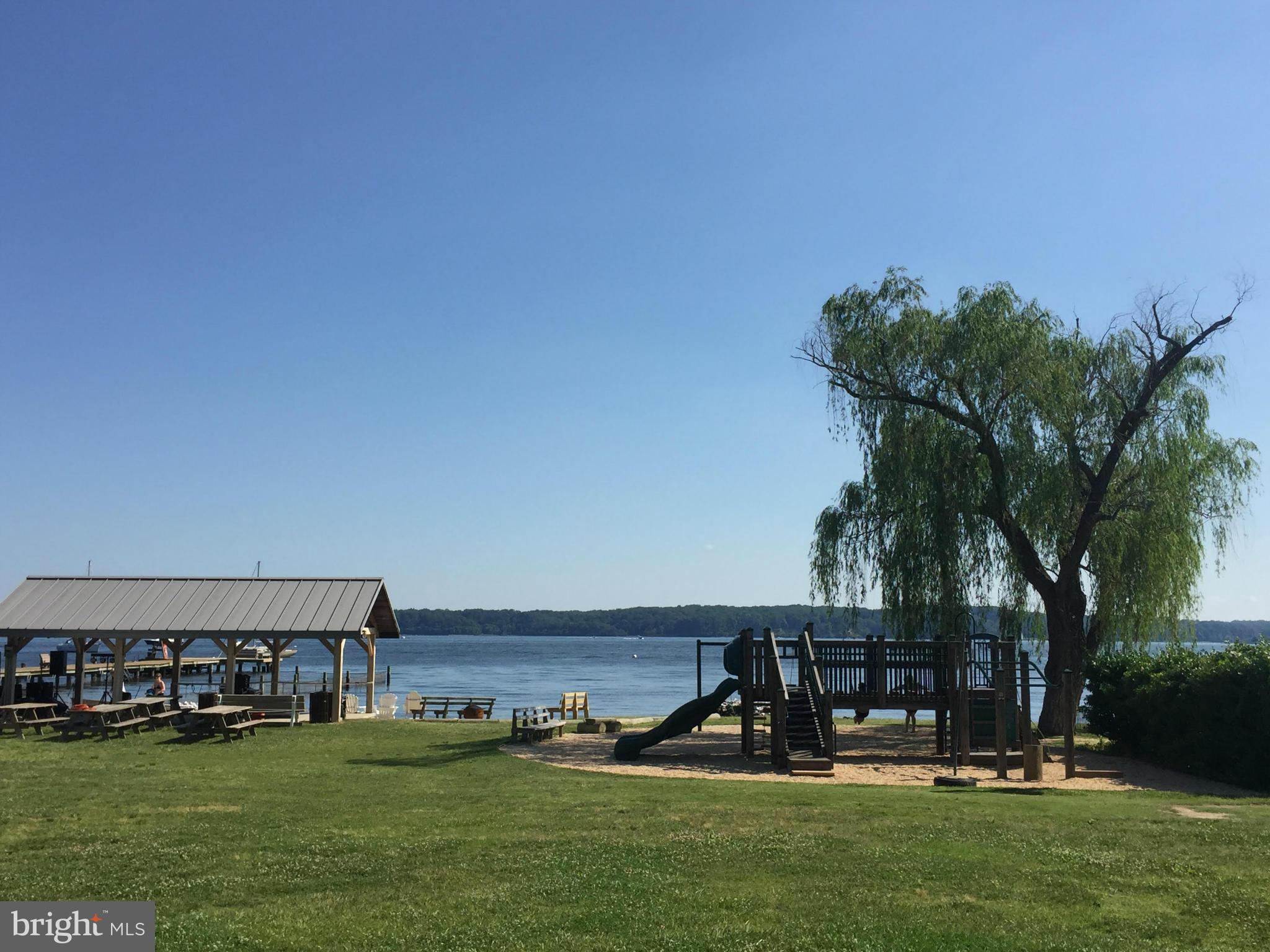 ROUND BAY - Residential