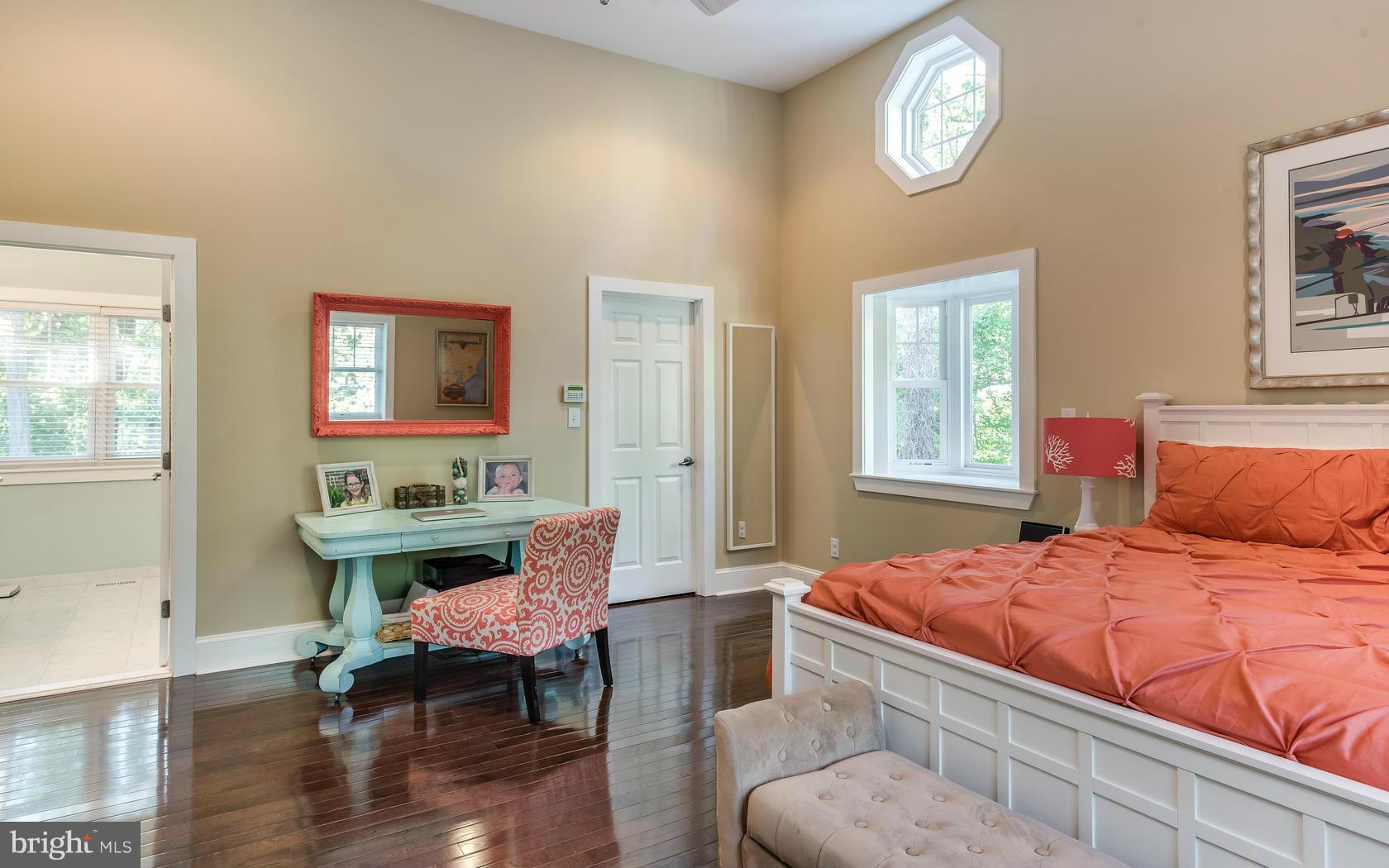 ROUND BAY - Residential