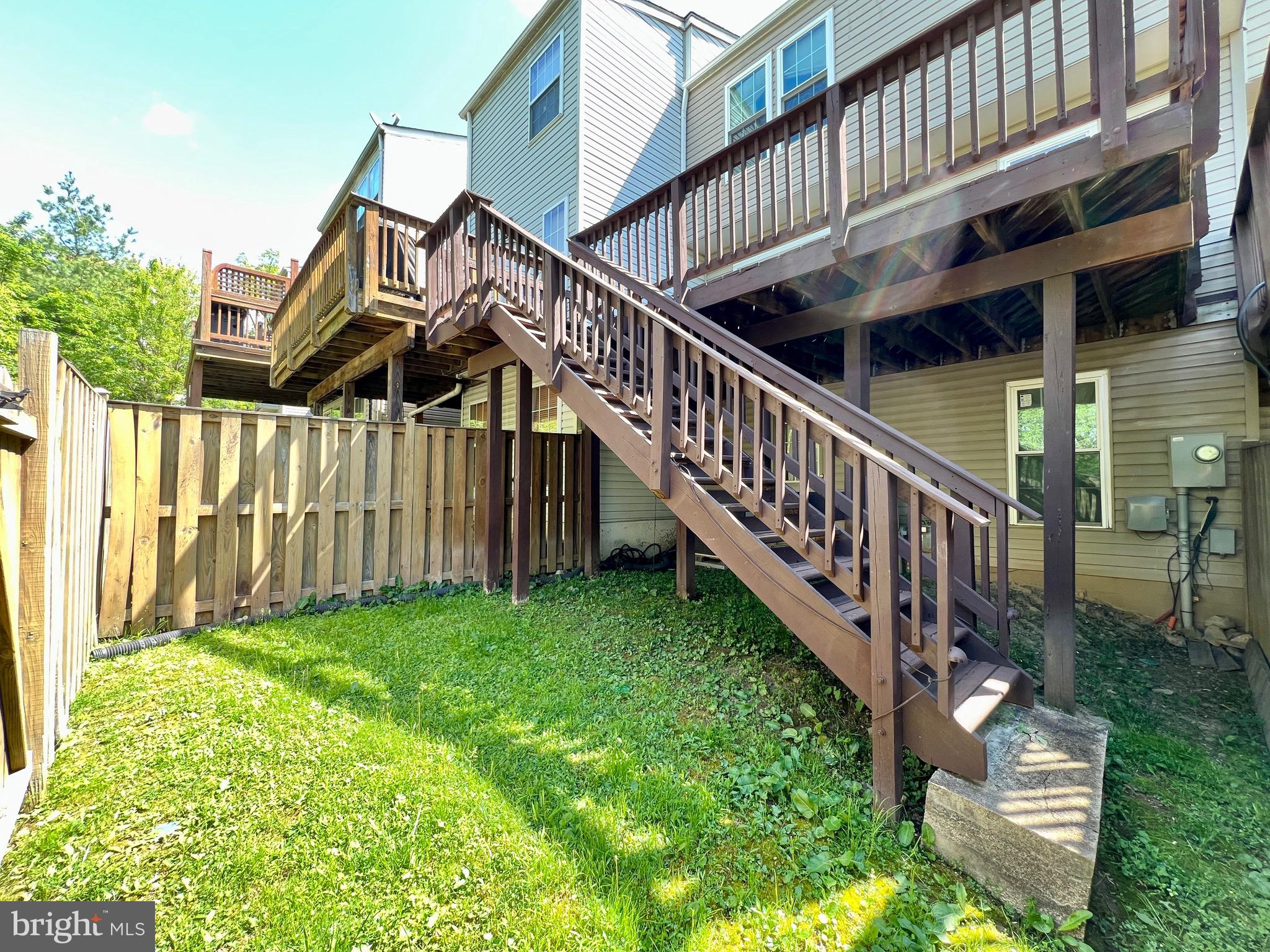 COMPTON VILLAGE - Residential