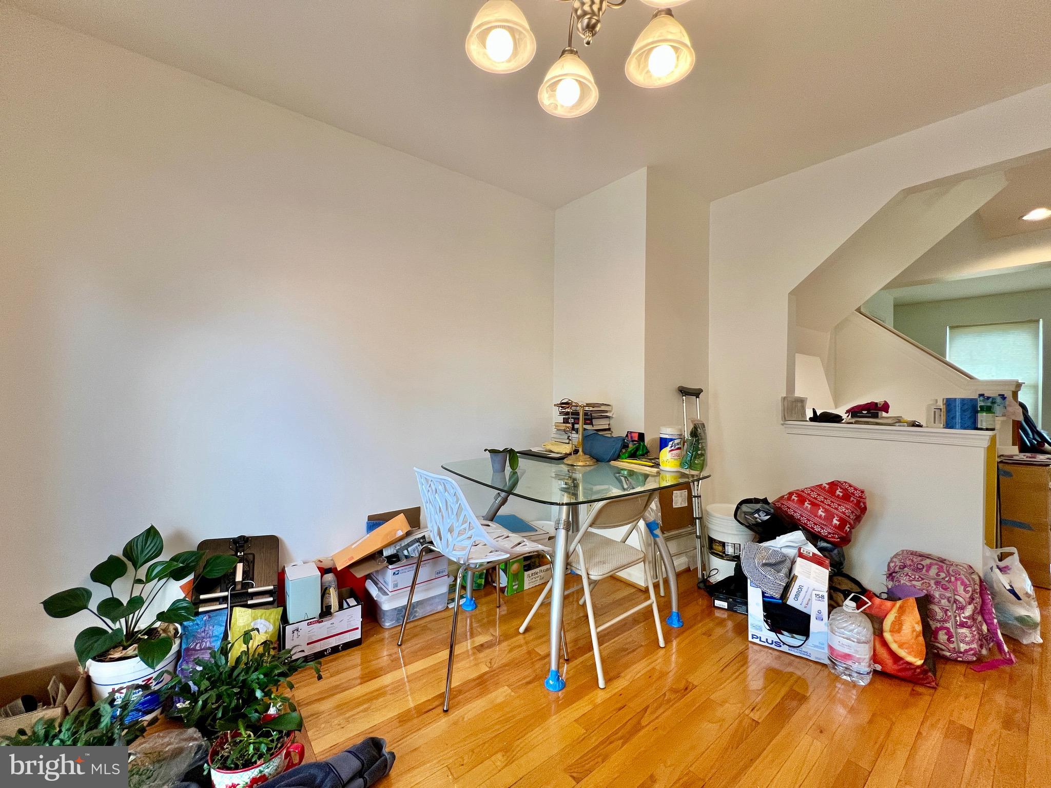 COMPTON VILLAGE - Residential