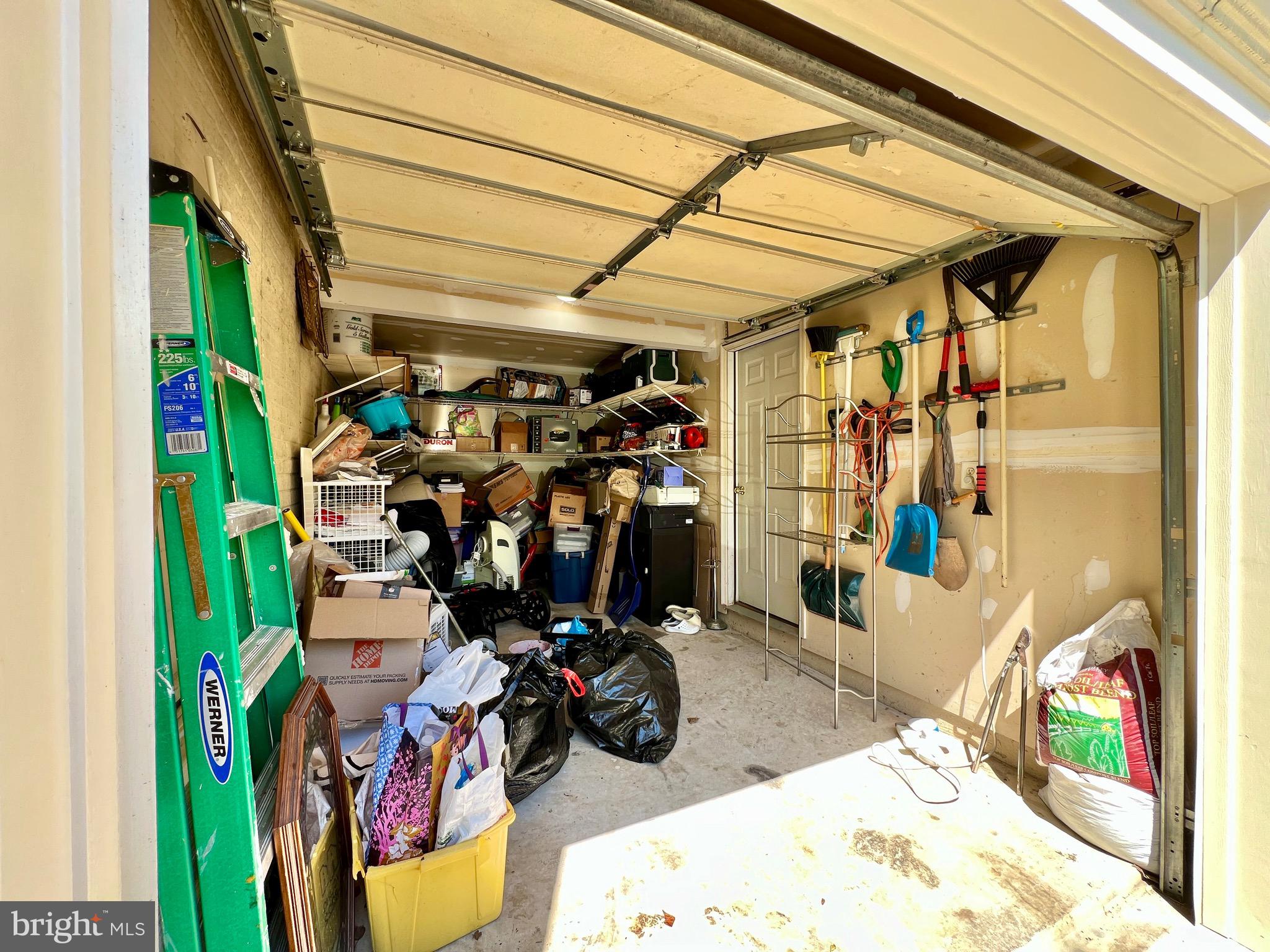 COMPTON VILLAGE - Residential