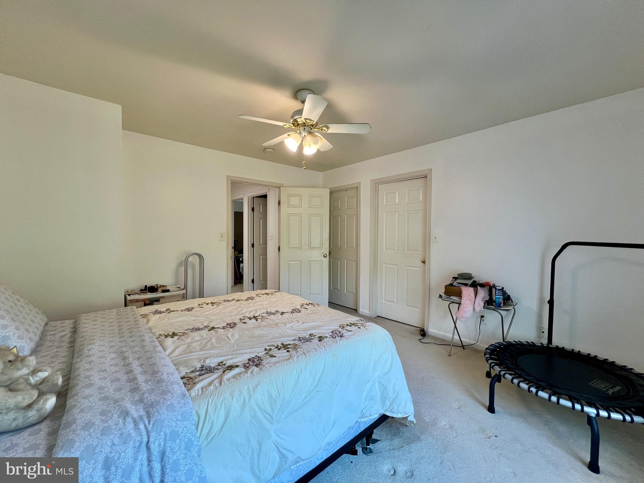 COMPTON VILLAGE - Residential