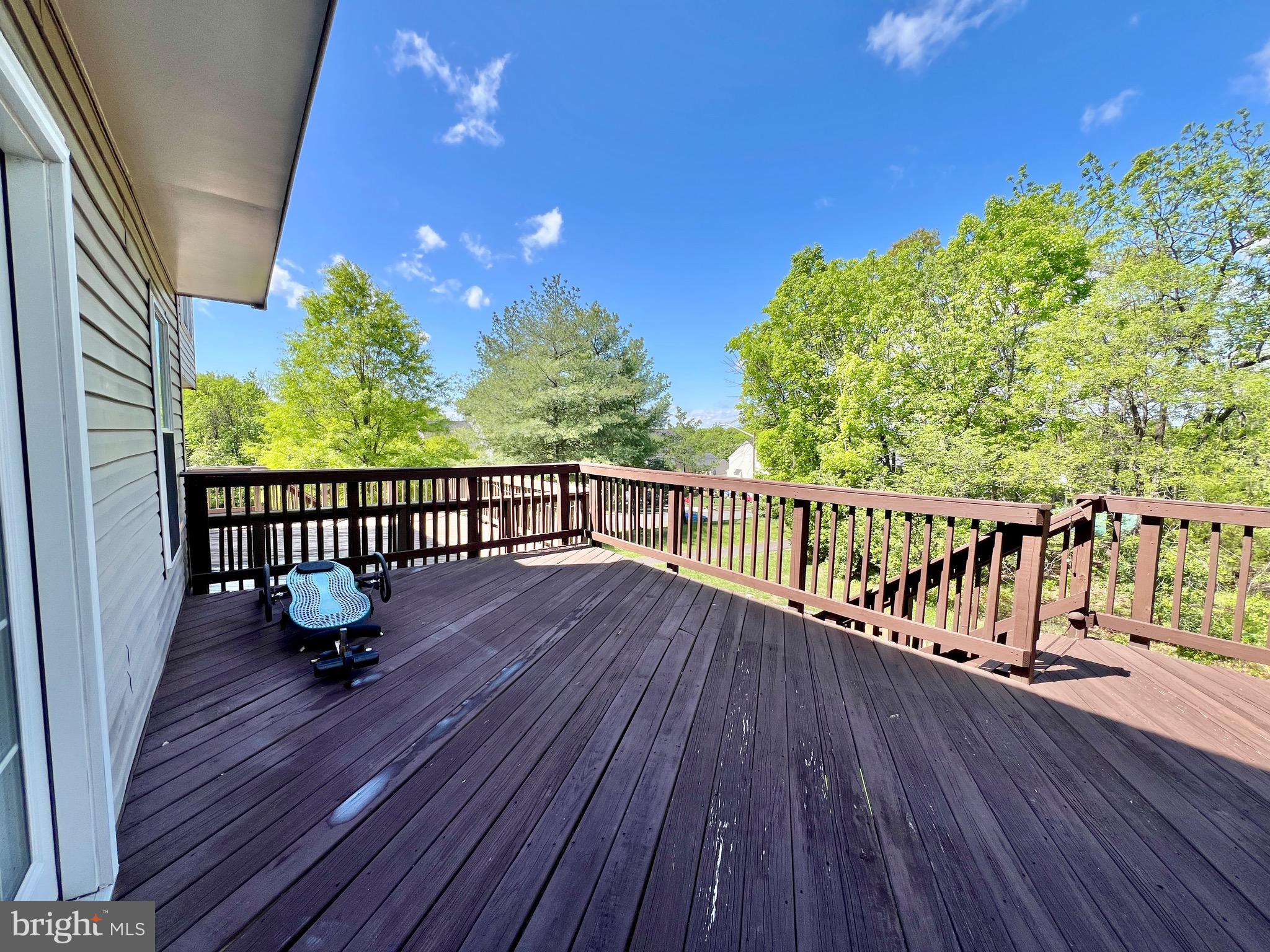 COMPTON VILLAGE - Residential