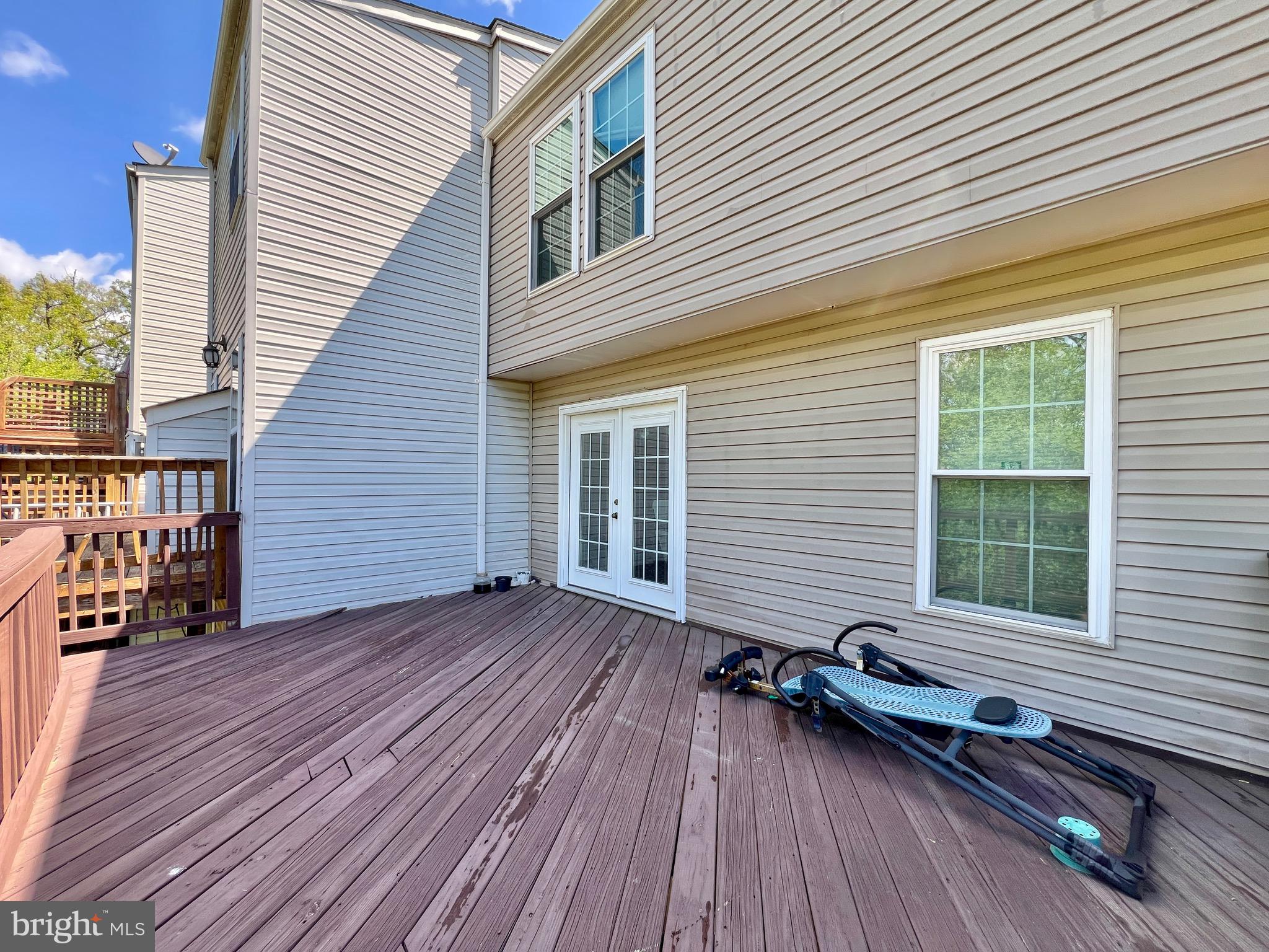 COMPTON VILLAGE - Residential