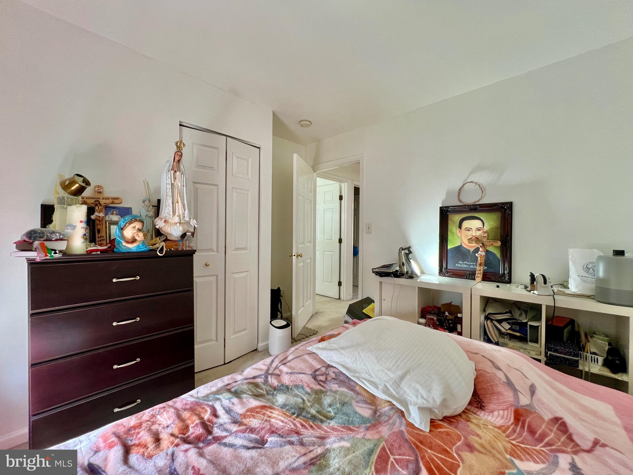 COMPTON VILLAGE - Residential