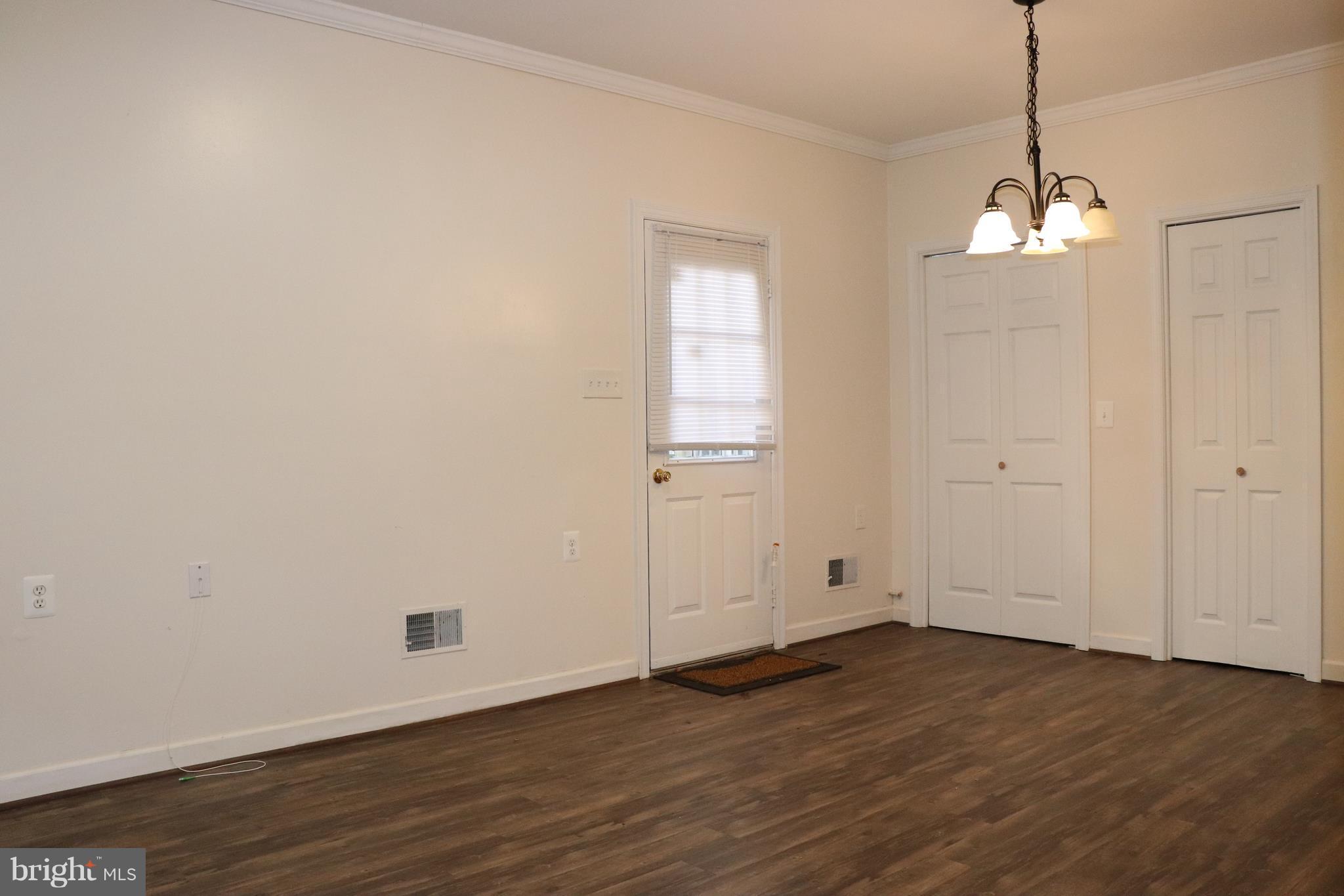 VILLA LORING - Residential Lease