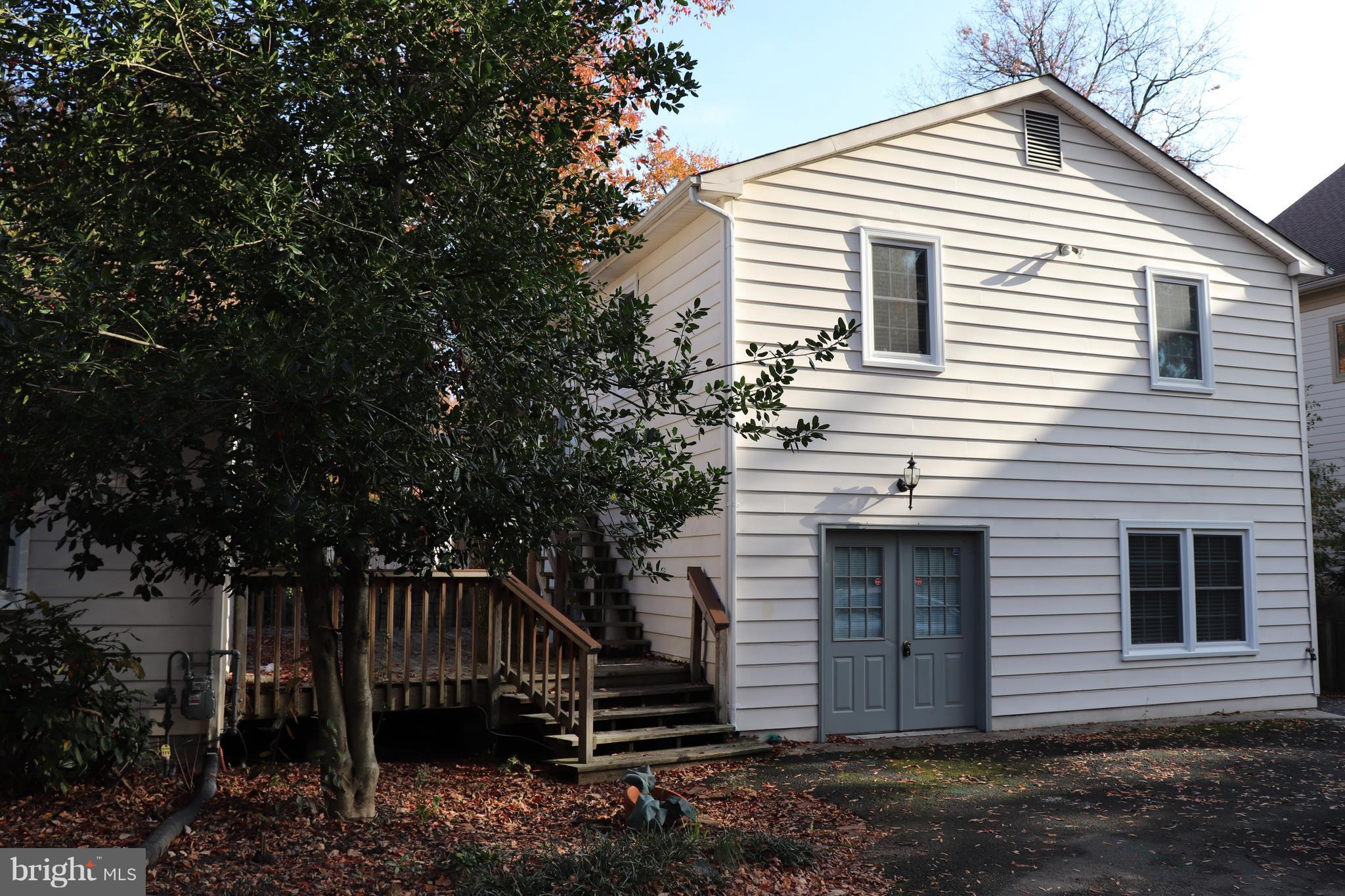 VILLA LORING - Residential Lease