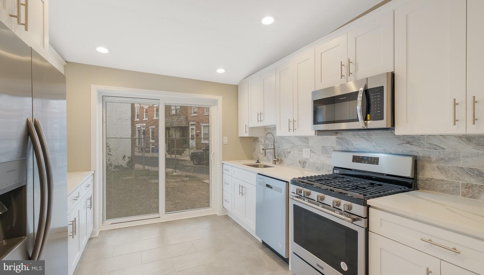 FISHTOWN - Residential Lease