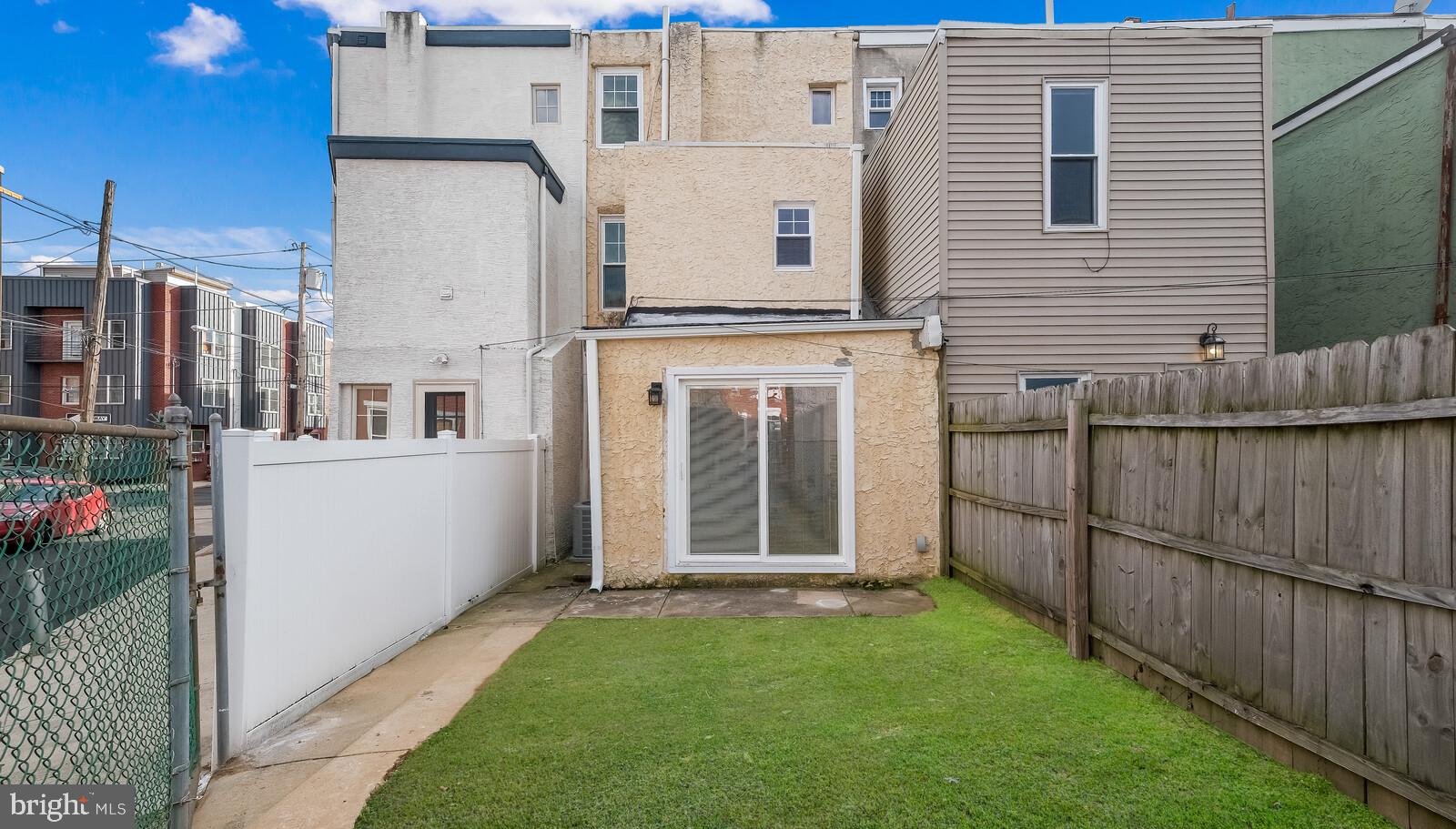 FISHTOWN - Residential Lease