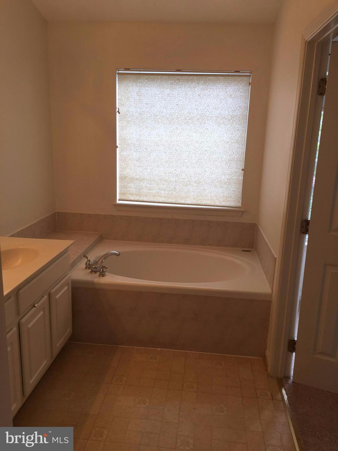 WESTERLEY - Residential Lease