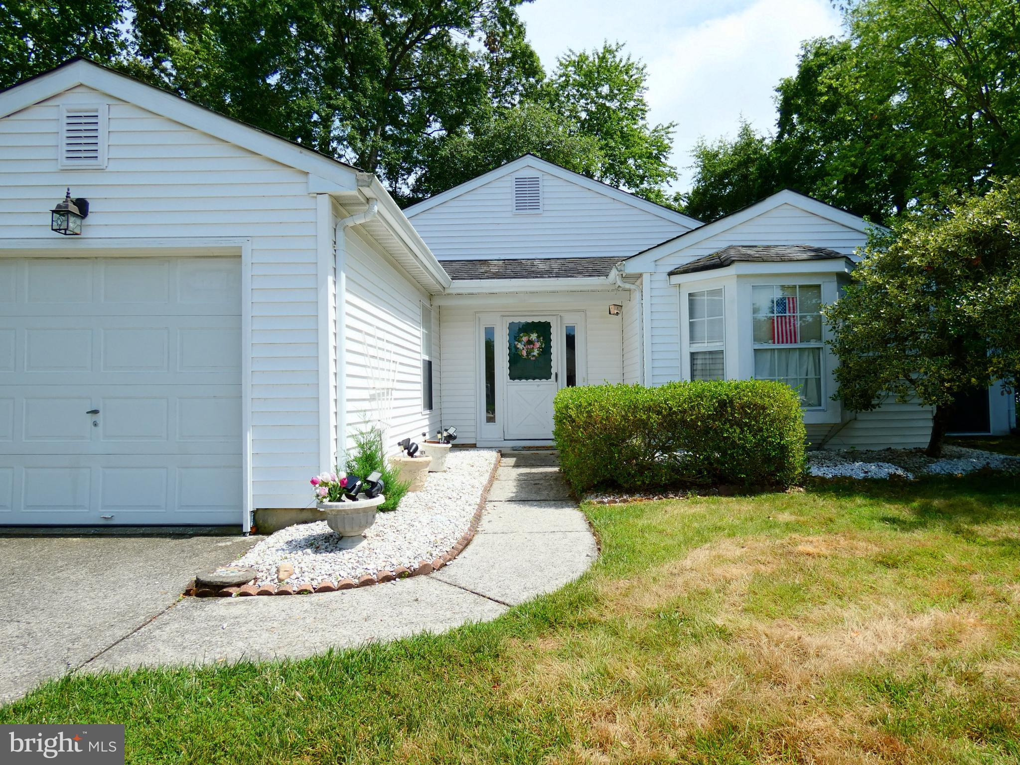 227 LANTERN PLACE