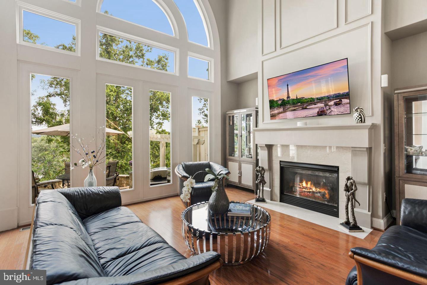 RIVER CREEK - Residential Lease