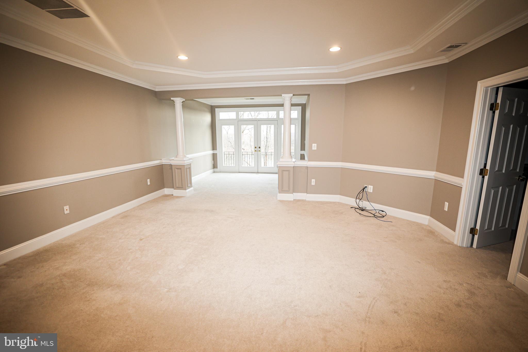 RIVER CREEK - Residential Lease