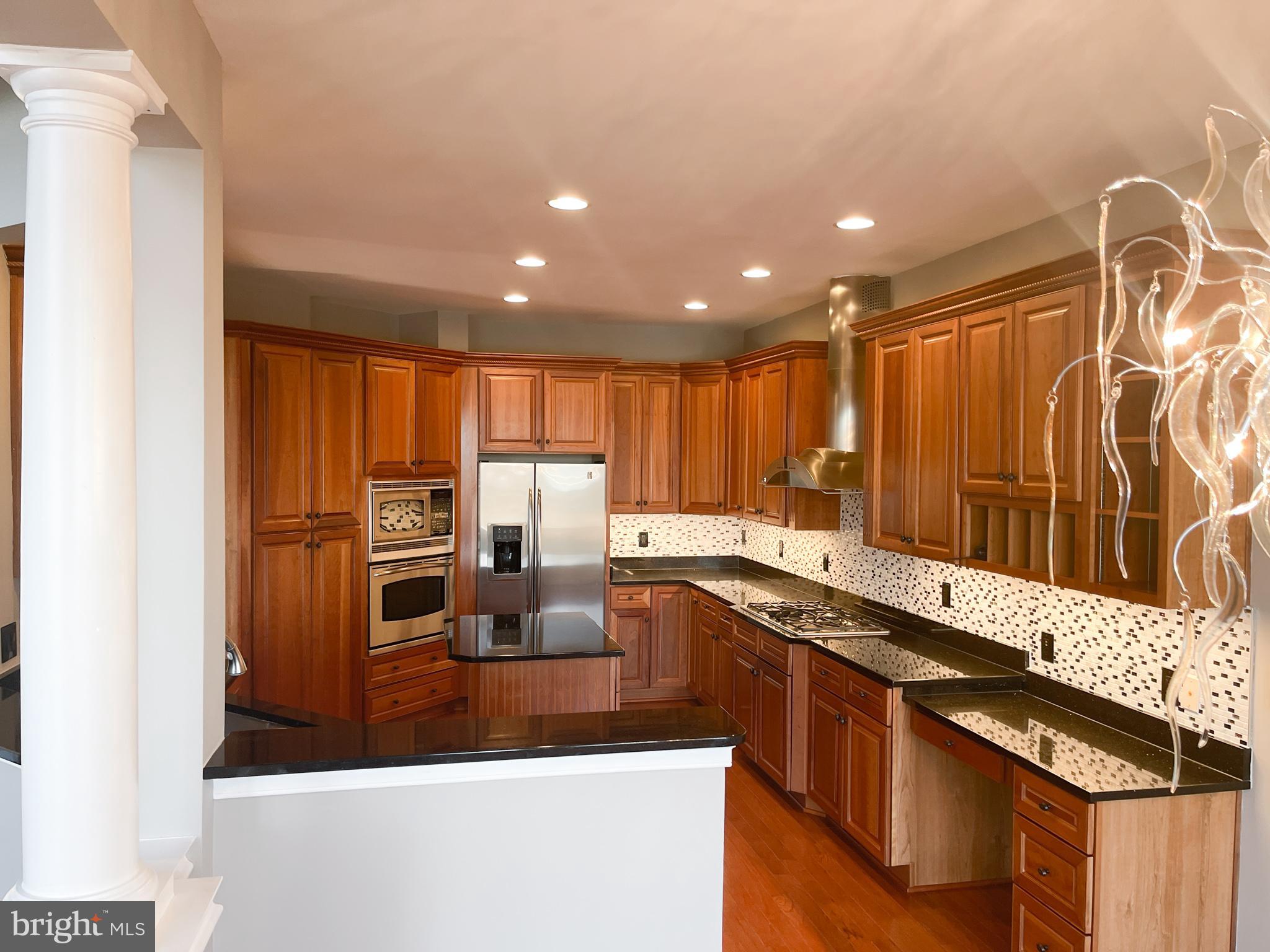 RIVER CREEK - Residential Lease