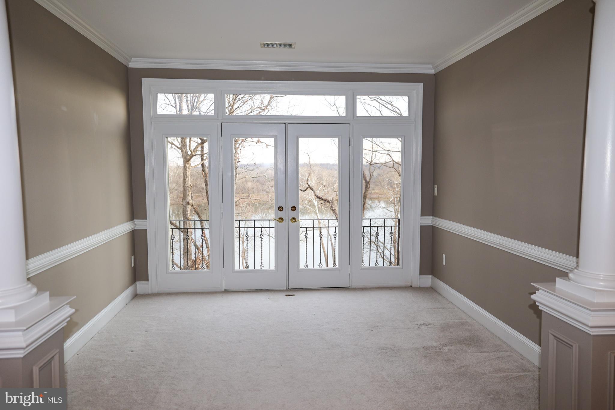 RIVER CREEK - Residential Lease