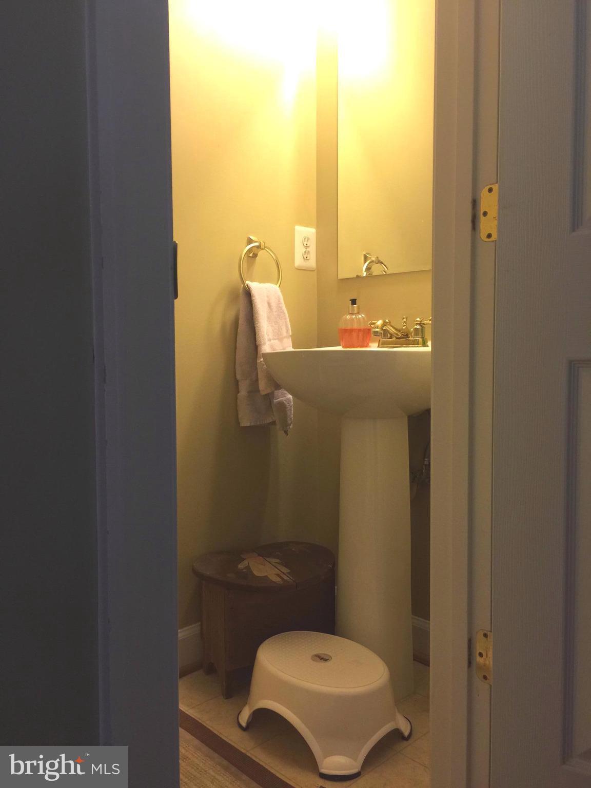 SPRING LANE TOWNHOUSES - Residential Lease