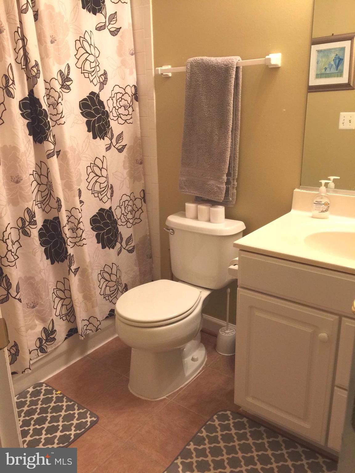 SPRING LANE TOWNHOUSES - Residential Lease