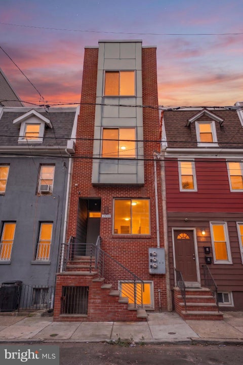 Multifamily For Sale - 2110 N 7th Street<br/> PHILADELPHIA, PA 19122