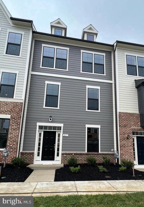 Townhouse For Rent - 217 Willis St St<br/> FREDERICKSBURG, VA 22401