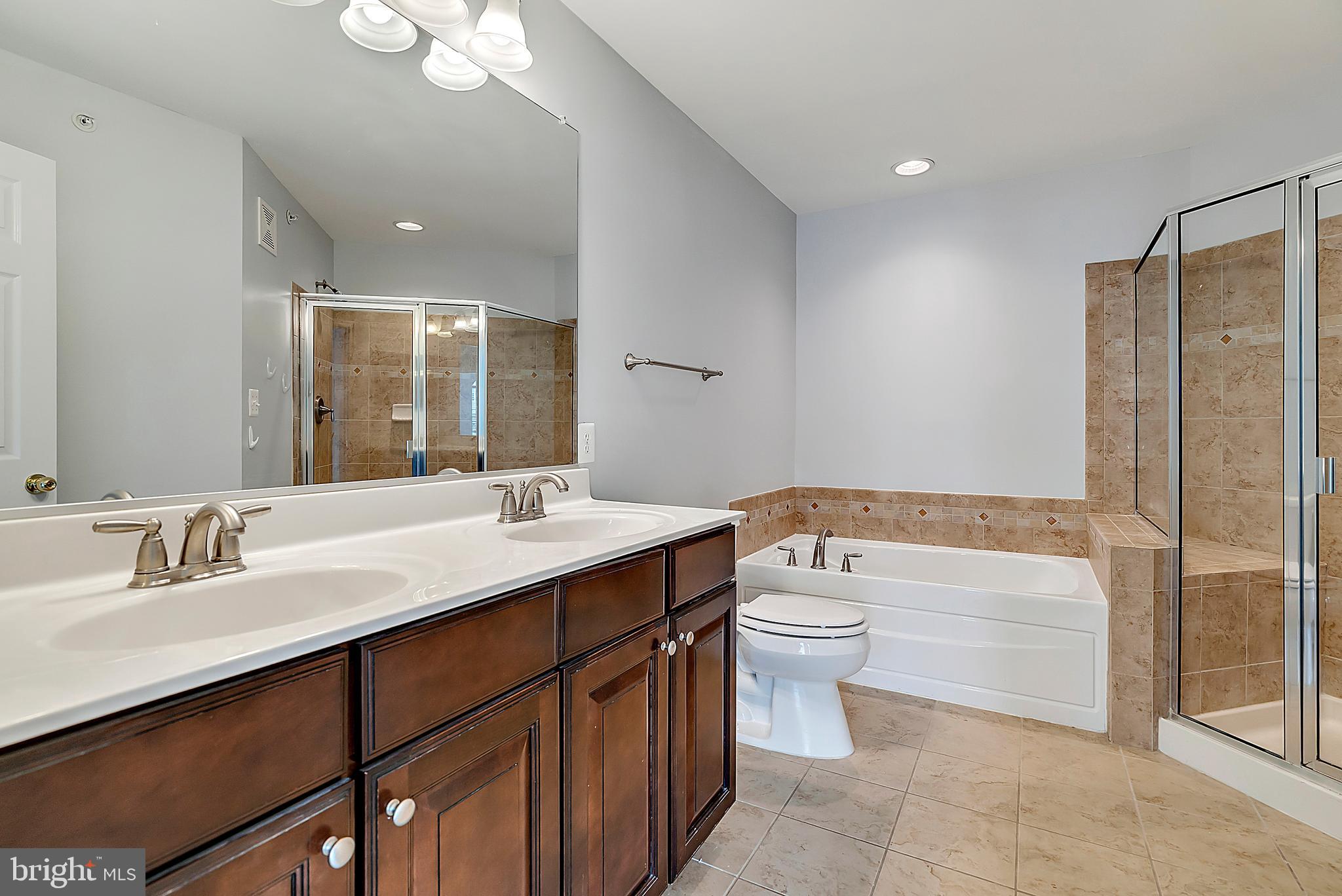 MARKET CENTER CONDOMINIUM - Residential