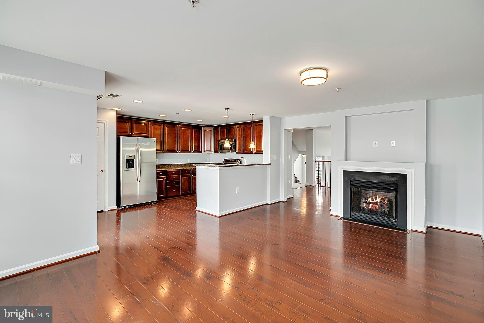 MARKET CENTER CONDOMINIUM - Residential