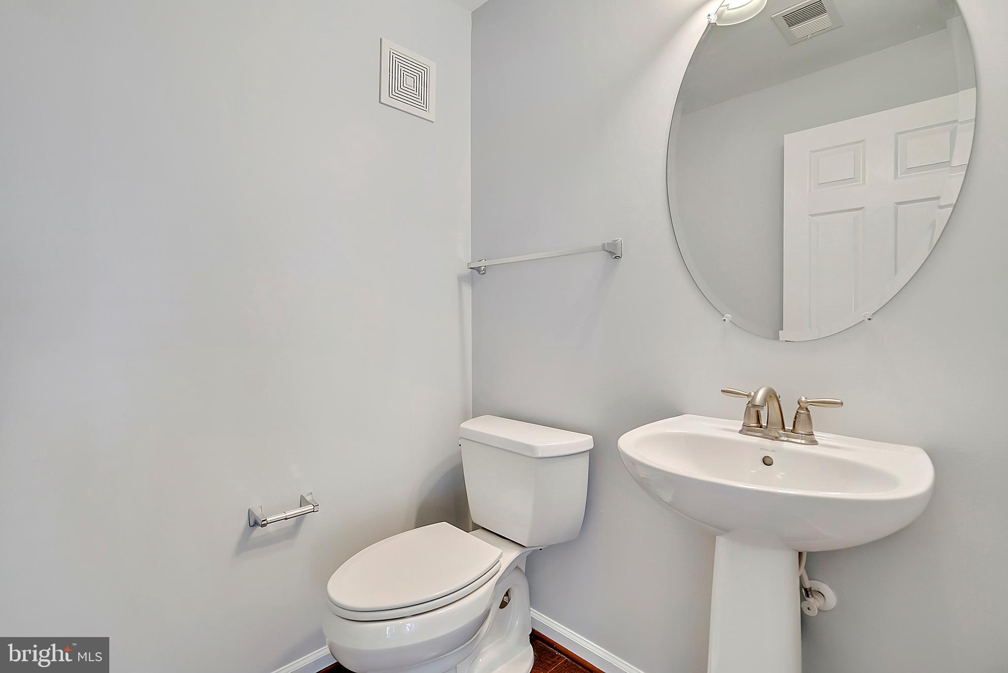 MARKET CENTER CONDOMINIUM - Residential