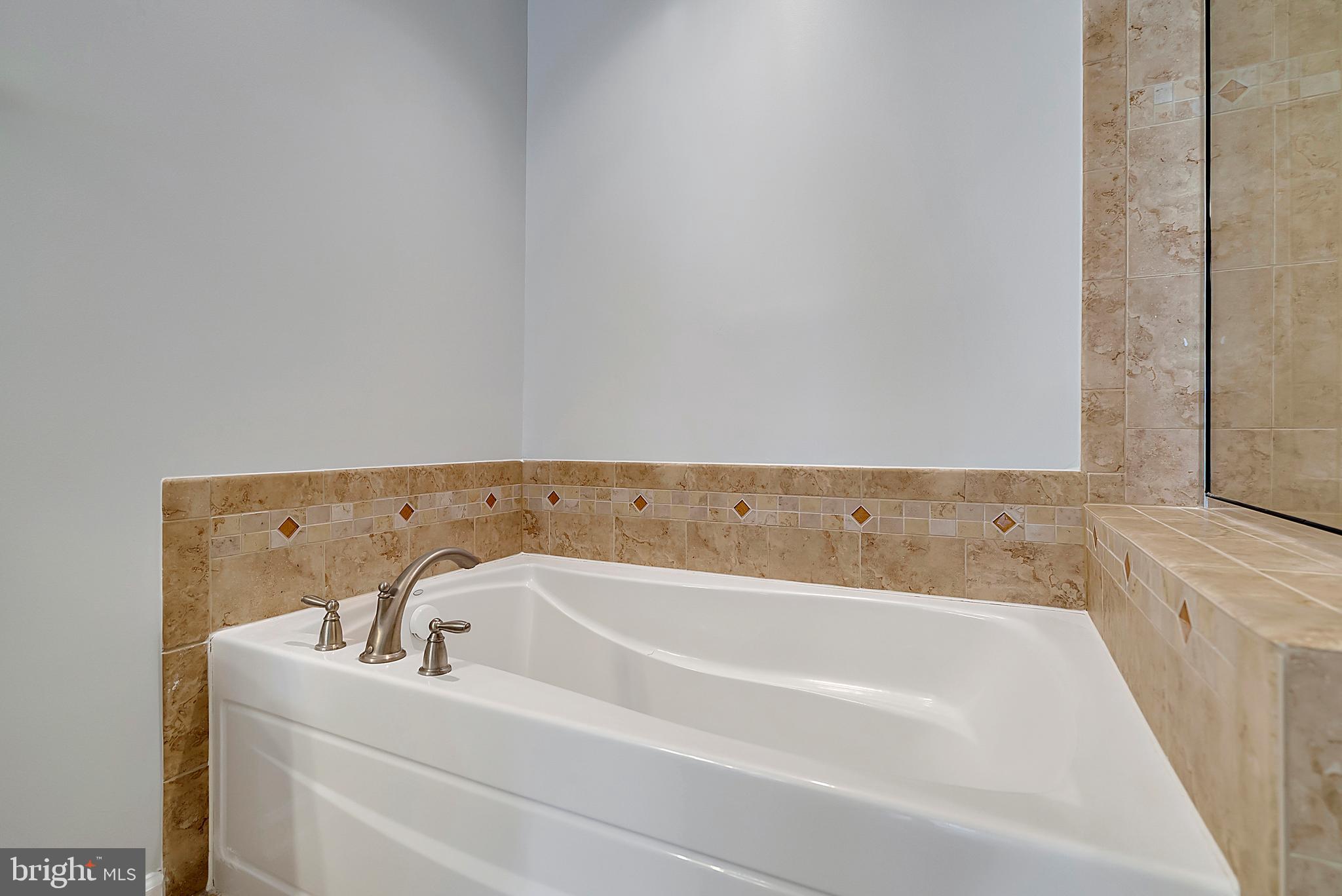 MARKET CENTER CONDOMINIUM - Residential