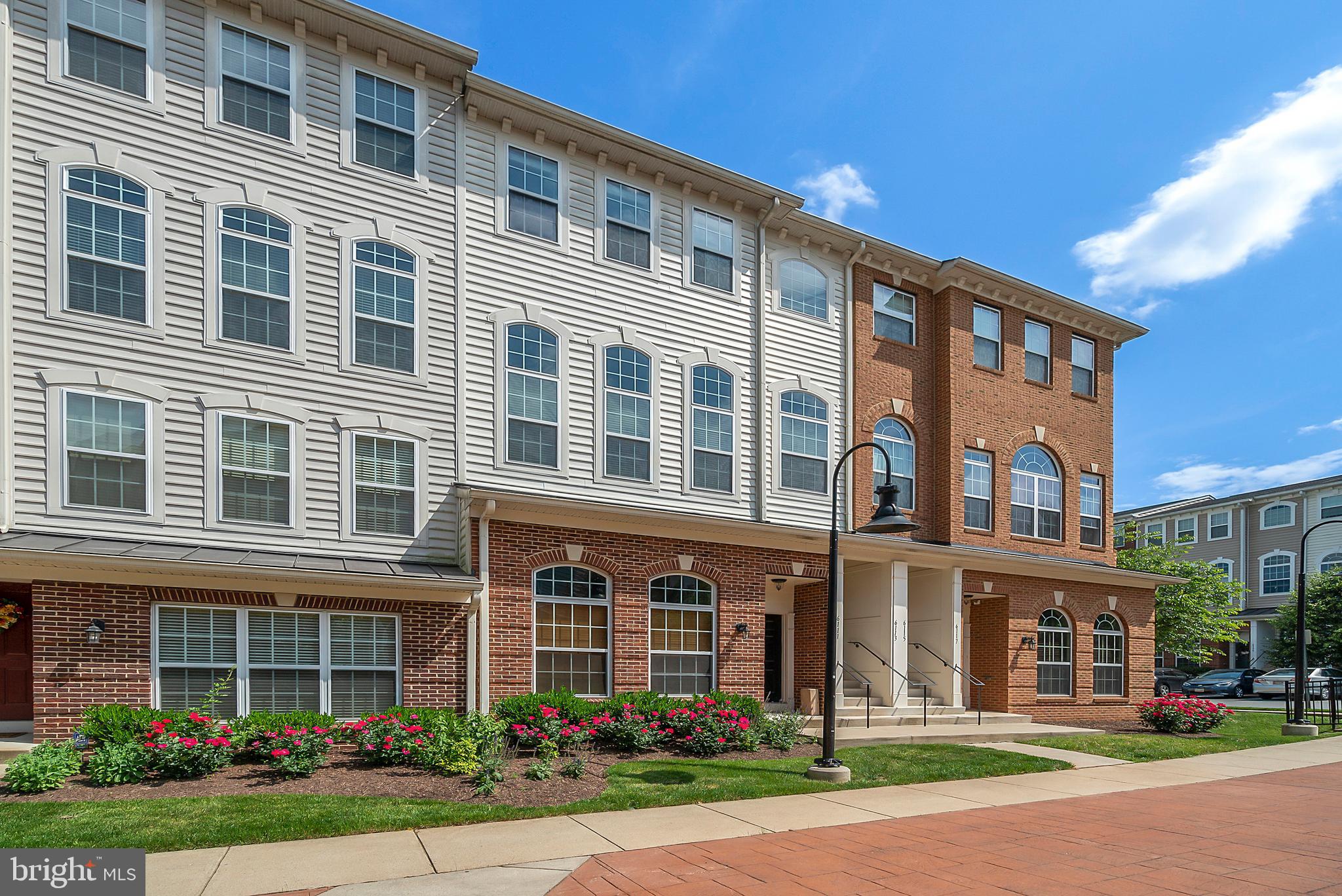 MARKET CENTER CONDOMINIUM - Residential