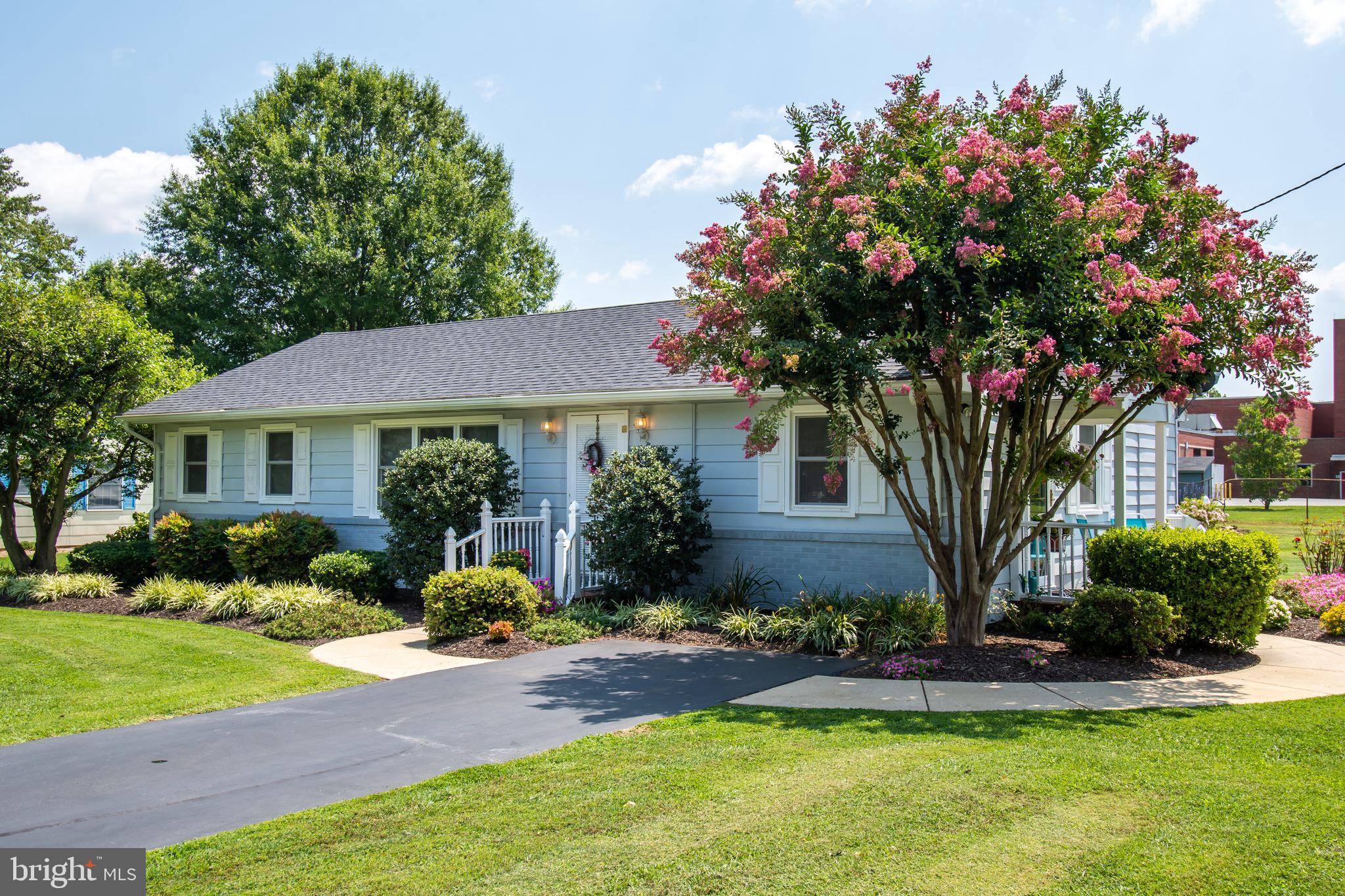 COLLEGE HEIGHTS - Residential