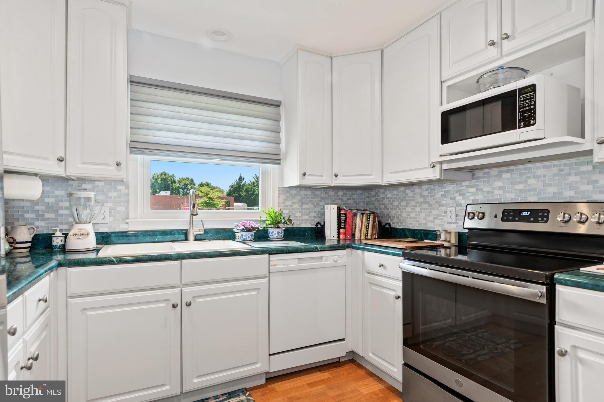 COLLEGE HEIGHTS - Residential